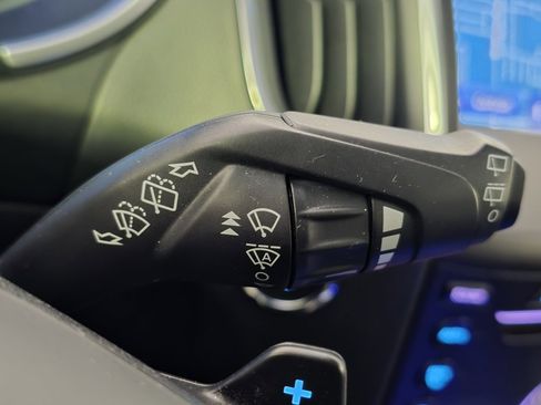 Used 2019 Ford Edge Titanium w/ Equipment Group 301A image 24