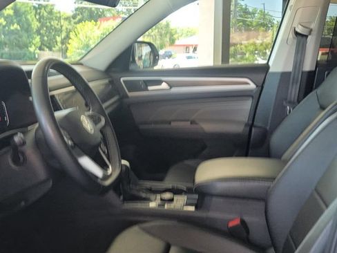 Used 2023 Volkswagen Atlas SE AWD/4WD image 9