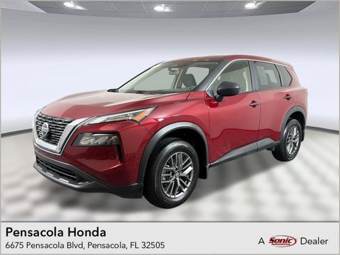 Used 2021 Nissan Rogue S image 1