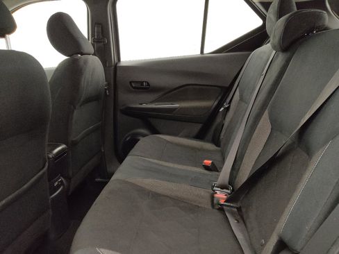 Used 2019 Nissan Kicks S w/ Exterior Electronics Package image 18