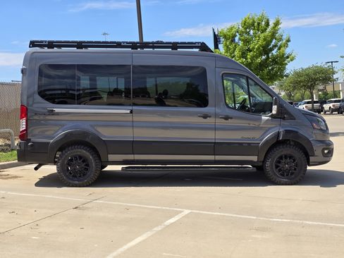 New 2026 Ford Transit 250 148 Medium Roof RWD image 8