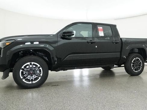 New 2025 Toyota Tacoma TRD Sport image 18