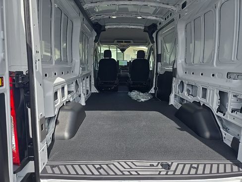 New 2025 Ford Transit 250 Base image 21