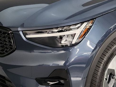 New 2026 Volvo XC40 B5 Plus w/ Protection Package Premier image 12