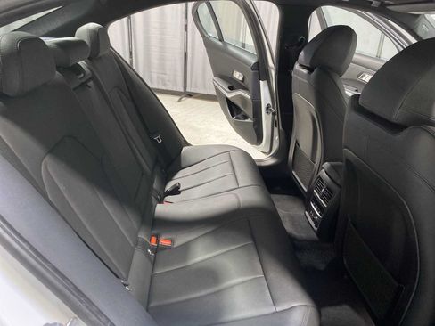 Used 2019 BMW 330i xDrive Sedan w/ Convenience Package AWD/4WD image 13