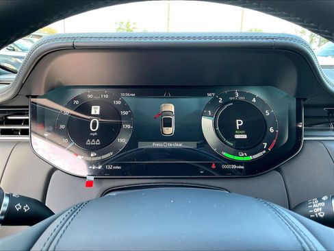 New 2025 Land Rover Range Rover SE image 19