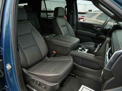 Used 2026 GMC Yukon Elevation AWD/4WD image 22