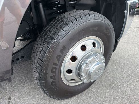 Used 2026 RAM 3500 Longhorn AWD/4WD image 15