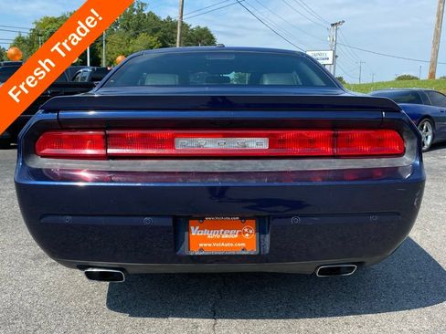 Used 2013 Dodge Challenger R/T RWD image 10