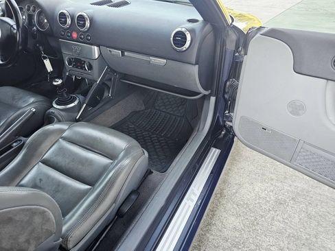 Used 2002 Audi TT 1.8T AWD/4WD image 9