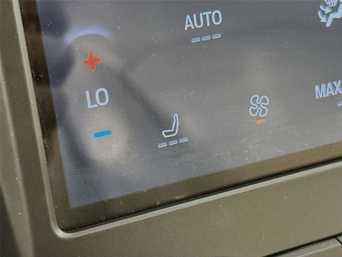 Used 2022 Ford Edge SEL w/ Cargo Accessory Package AWD/4WD image 16