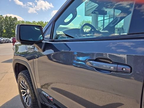 Used 2021 GMC Sierra 1500 AT4 w/ AT4 Value Package AWD/4WD image 39