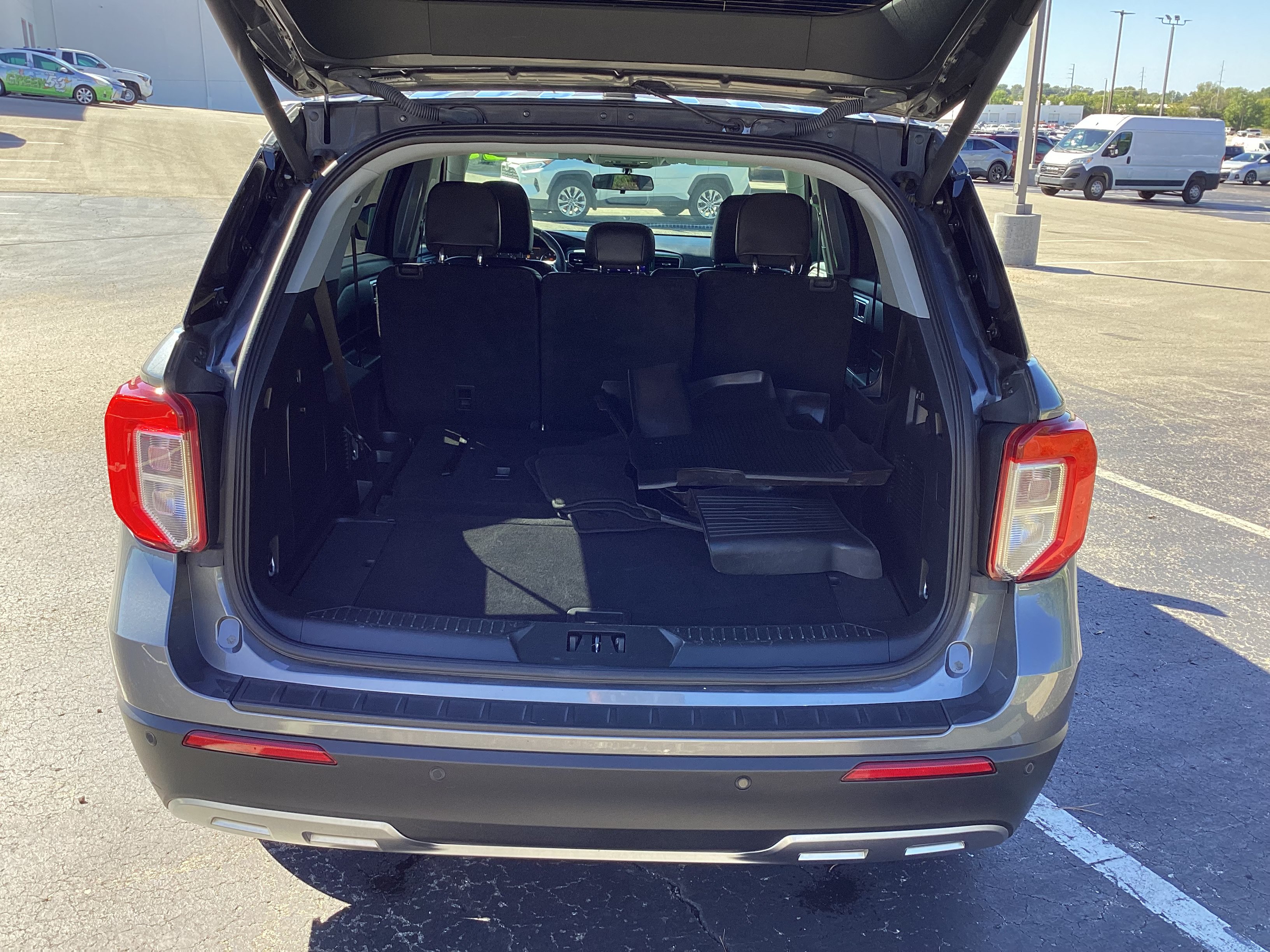 Used 2023 Ford Explorer XLT w/ Equipment Group 202A AWD/4WD image 24
