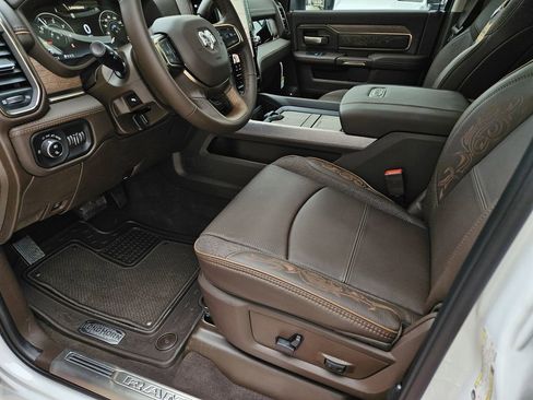 New 2026 RAM 2500 Limited image 15