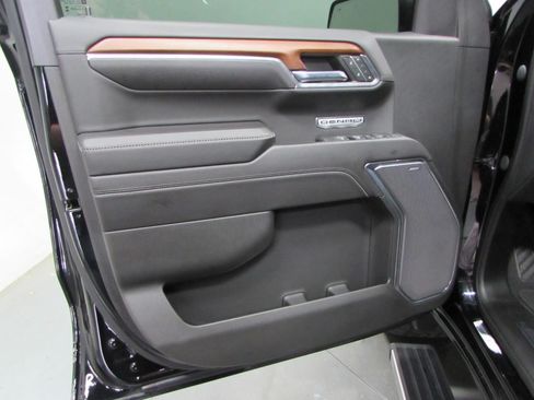 Used 2023 GMC Sierra 1500 Denali w/ Denali Reserve Package AWD/4WD image 12