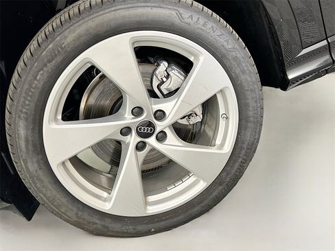 New 2025 Audi Q5 Premium Plus image 31