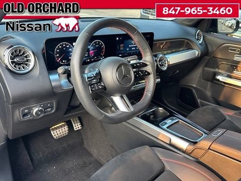 Used 2024 Mercedes-Benz GLB 250 4MATIC image 17