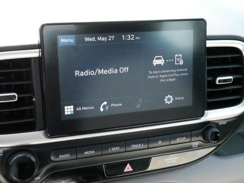 Used 2021 Hyundai Venue SEL FWD image 22