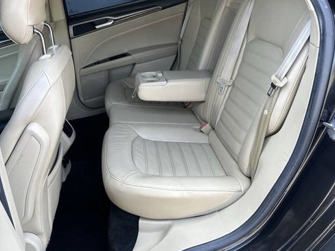 Used 2013 Ford Fusion Energi SE FWD image 10