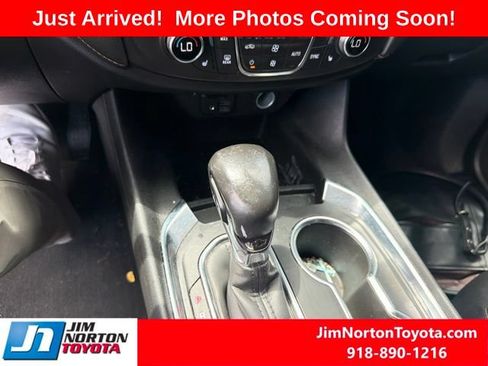 Used 2021 Chevrolet Traverse RS w/ LPO, Floor Liner Package AWD/4WD image 12