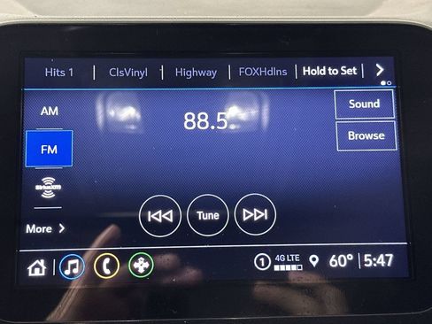 Used 2023 Chevrolet Equinox Premier FWD image 16