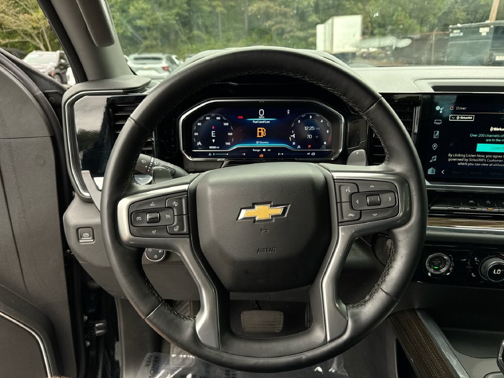 Used 2023 Chevrolet Silverado 1500 LT RWD image 16
