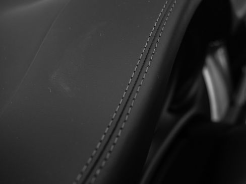 Used 2025 Porsche Macan image 33