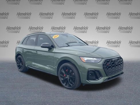 Used 2024 Audi SQ5 Premium Plus w/ Premium Plus Package AWD/4WD image 2