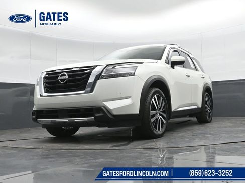 Used 2023 Nissan Pathfinder Platinum AWD/4WD image 48