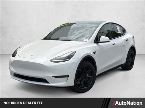 Used 2023 Tesla Model Y Long Range AWD/4WD image 1