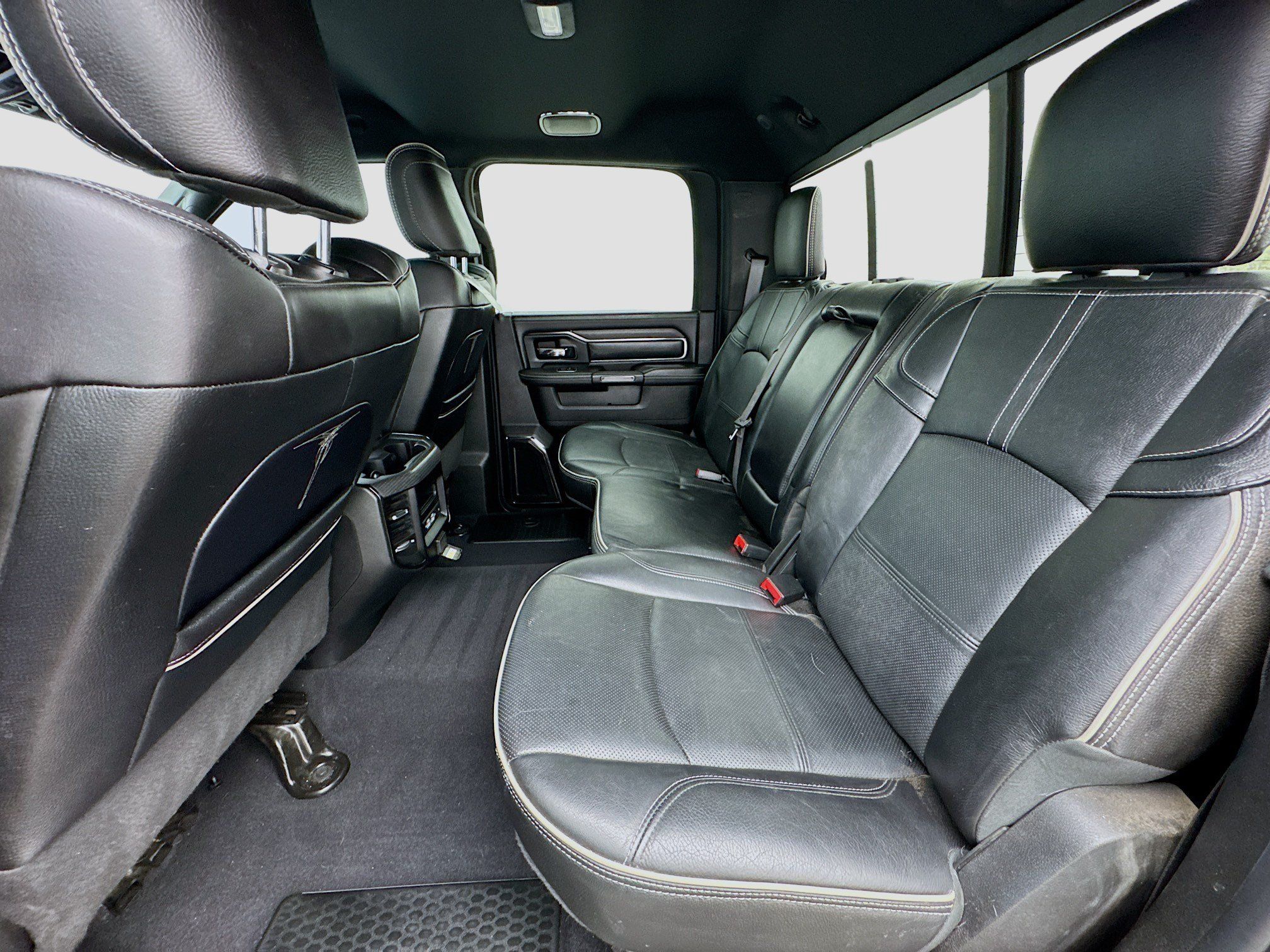 Used 2022 RAM 3500 Limited AWD/4WD image 15