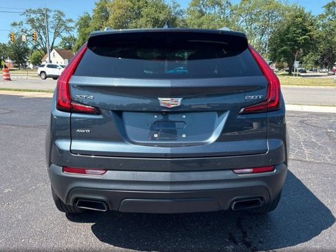 Used 2019 Cadillac XT4 Luxury w/ Cold Weather Package AWD/4WD image 8