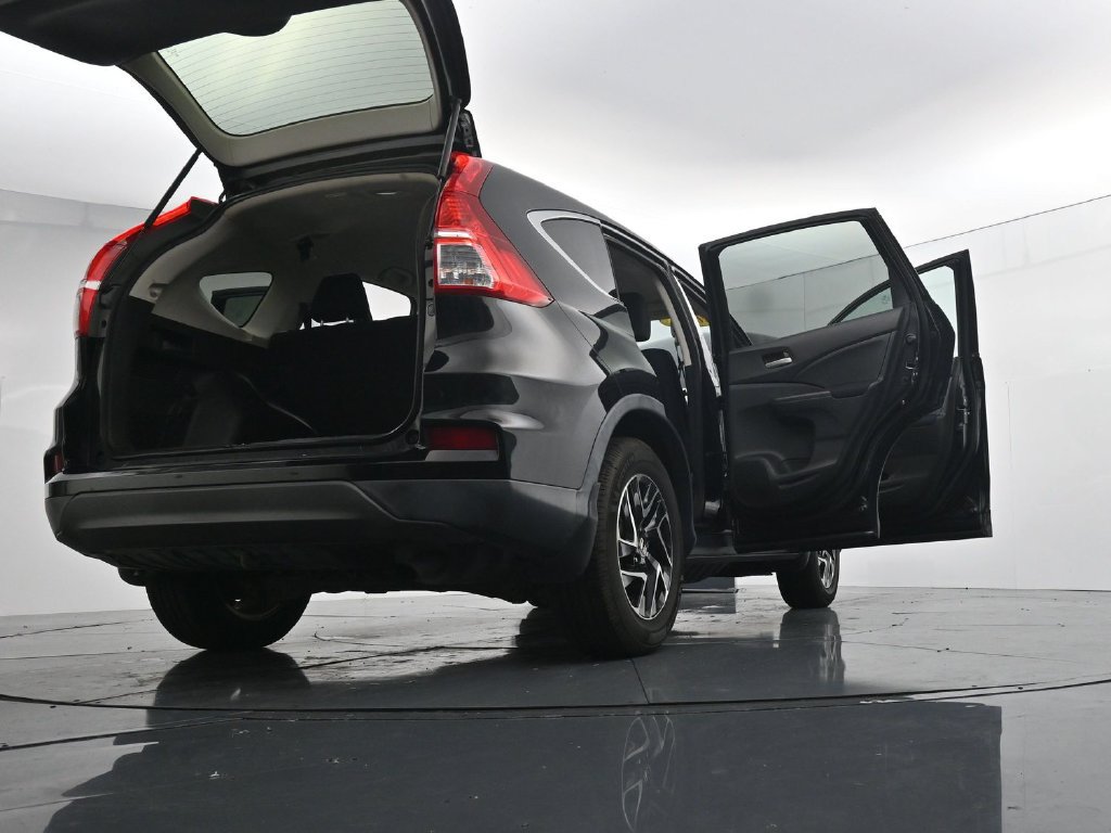 Used 2016 Honda CR-V SE image 45