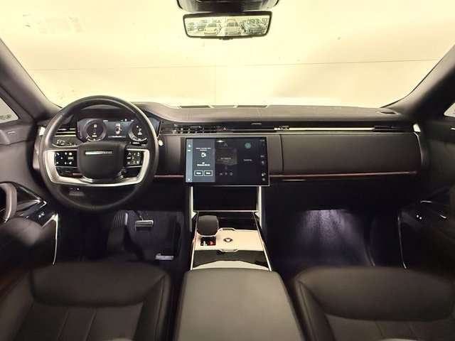 Used 2025 Land Rover Range Rover SE AWD/4WD image 15