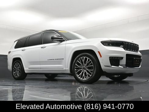 Used 2025 Jeep Grand Cherokee L Summit AWD/4WD image 37