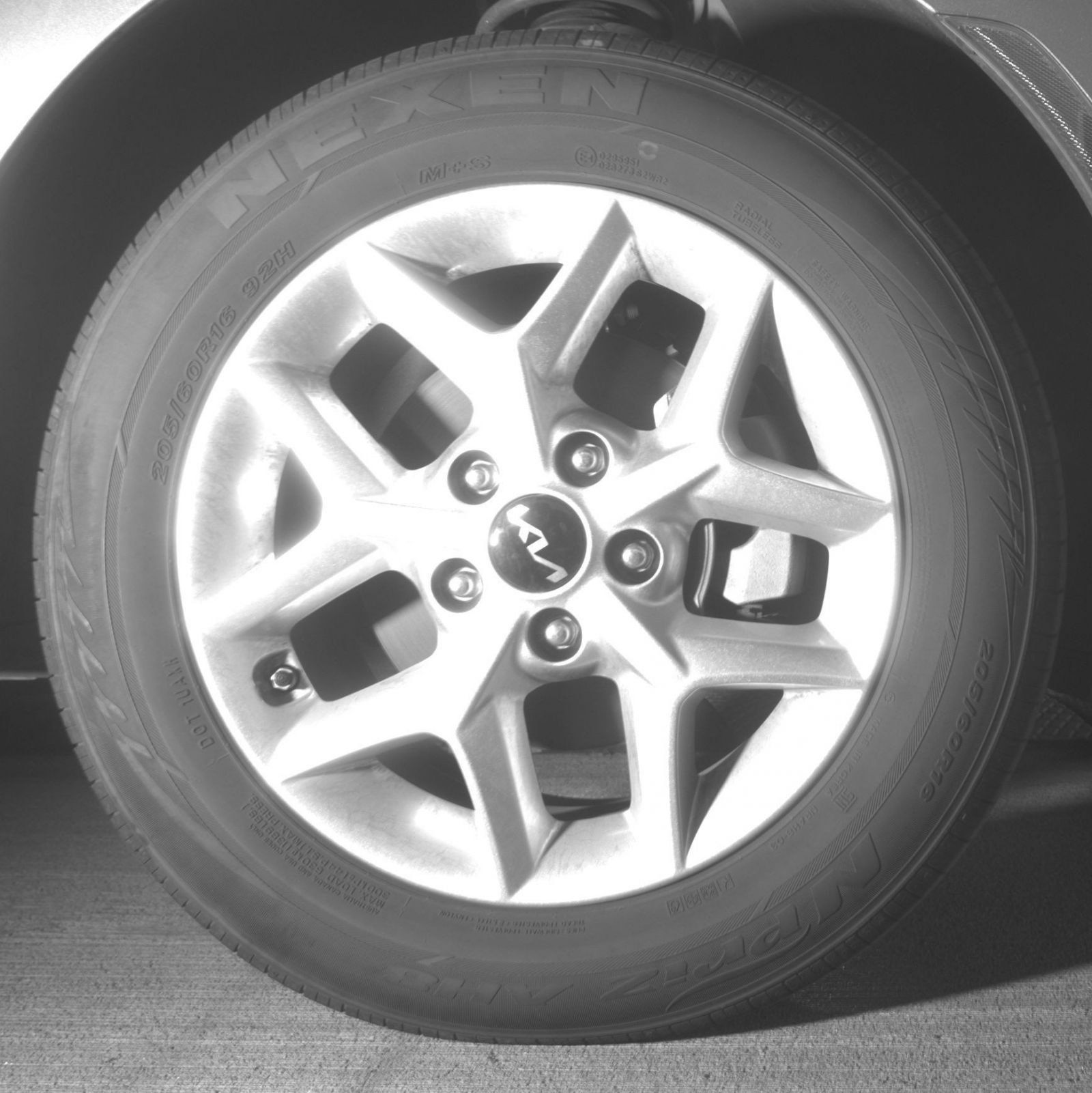 Used 2025 Kia Soul LX w/ LX Technology Package FWD image 13