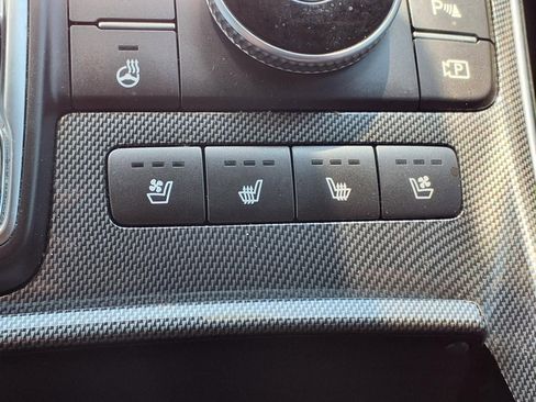 Used 2022 Hyundai Santa Fe Limited FWD image 15