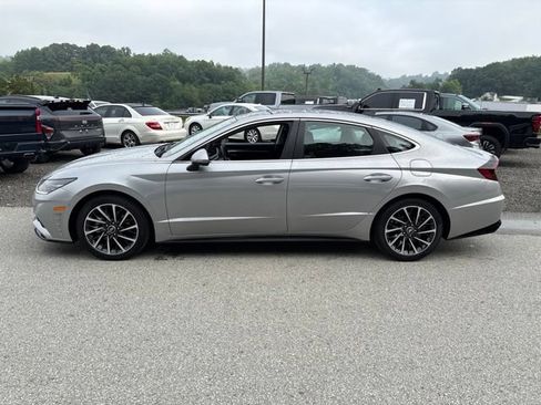 Used 2023 Hyundai Sonata Limited FWD image 2