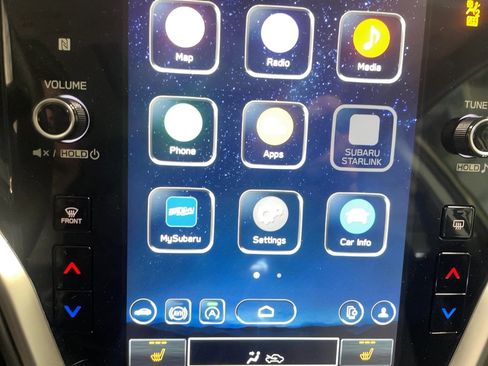 Used 2024 Subaru Outback Limited image 12