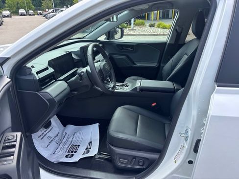 Used 2026 Toyota RAV4 XLE Premium AWD/4WD image 8