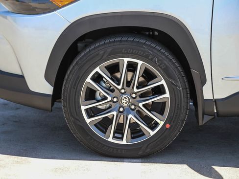New 2026 Toyota Corolla Cross XLE AWD/4WD image 10