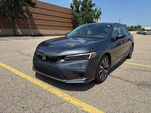 Used 2022 Honda Civic EX-L image 6