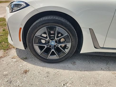 Used 2023 BMW i4 eDrive35 w/ Premium Package image 7