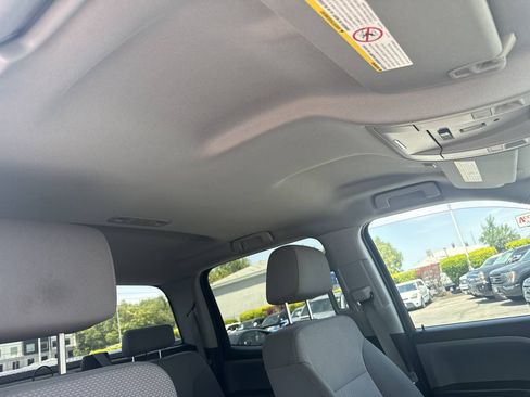 Used 2016 GMC Sierra 2500 4x4 Crew Cab w/ Sierra Convenience Package image 21