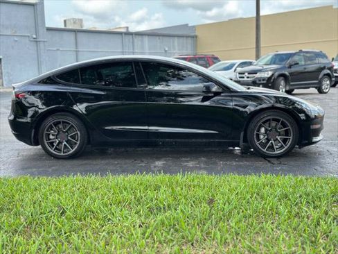 Used 2021 Tesla Model 3 Long Range AWD/4WD image 9