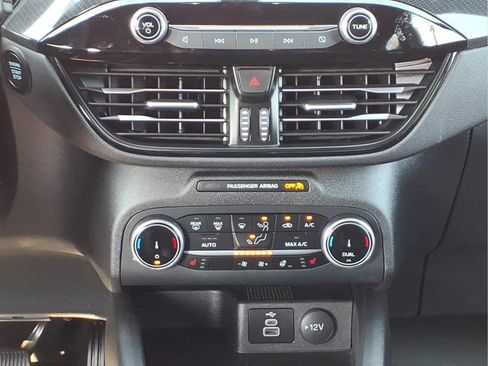 Used 2025 Ford Escape ST-Line Select AWD/4WD image 25