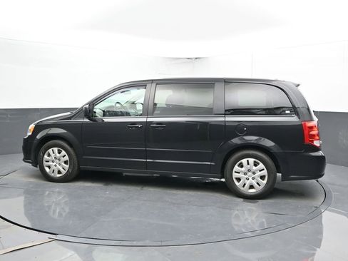 Used 2016 Dodge Grand Caravan SE w/ Quick Order Package 29E SE FWD image 8