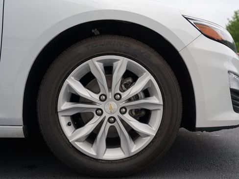 Used 2024 Chevrolet Malibu LT FWD image 30