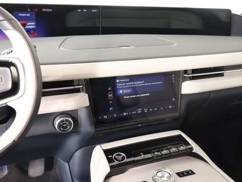 New 2026 Lincoln Navigator Premiere AWD/4WD image 5