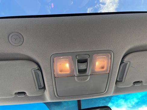 Used 2013 Hyundai Elantra Limited w/ Technology Pkg image 30